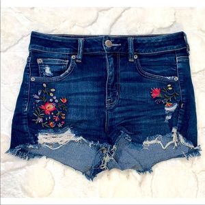 High Rise embroidered jean short